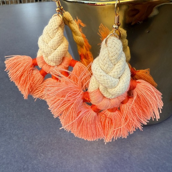 Macrame Peach Tassel Earrings – Handmade Fringe Boho Statement Jewelry - Picture 4 of 8